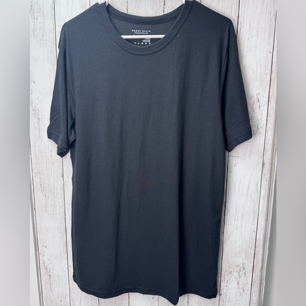 Perry Ellis Men's Classic Black Tee Cotton size Medium